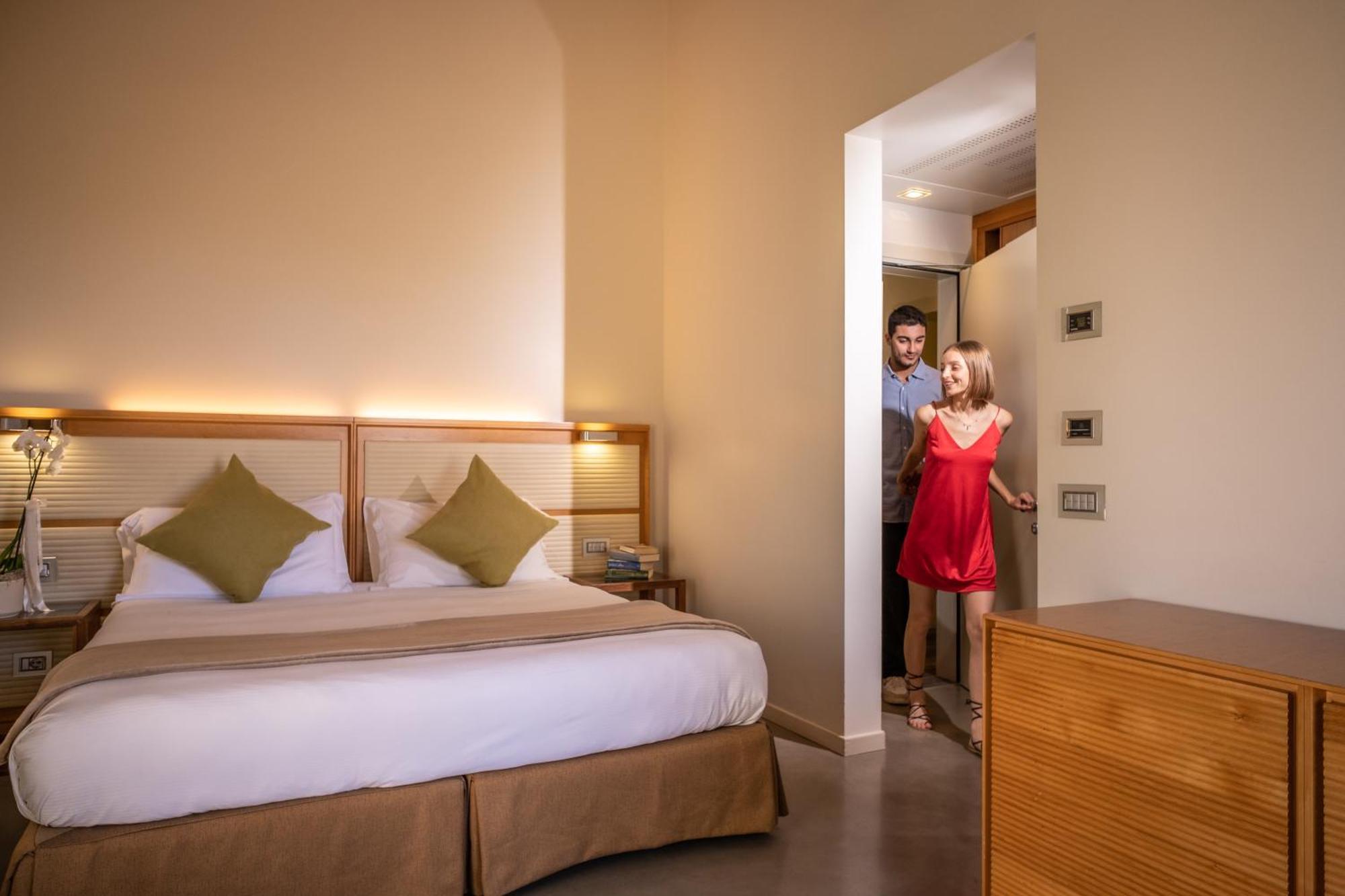 The Ziba & Hotel 4*