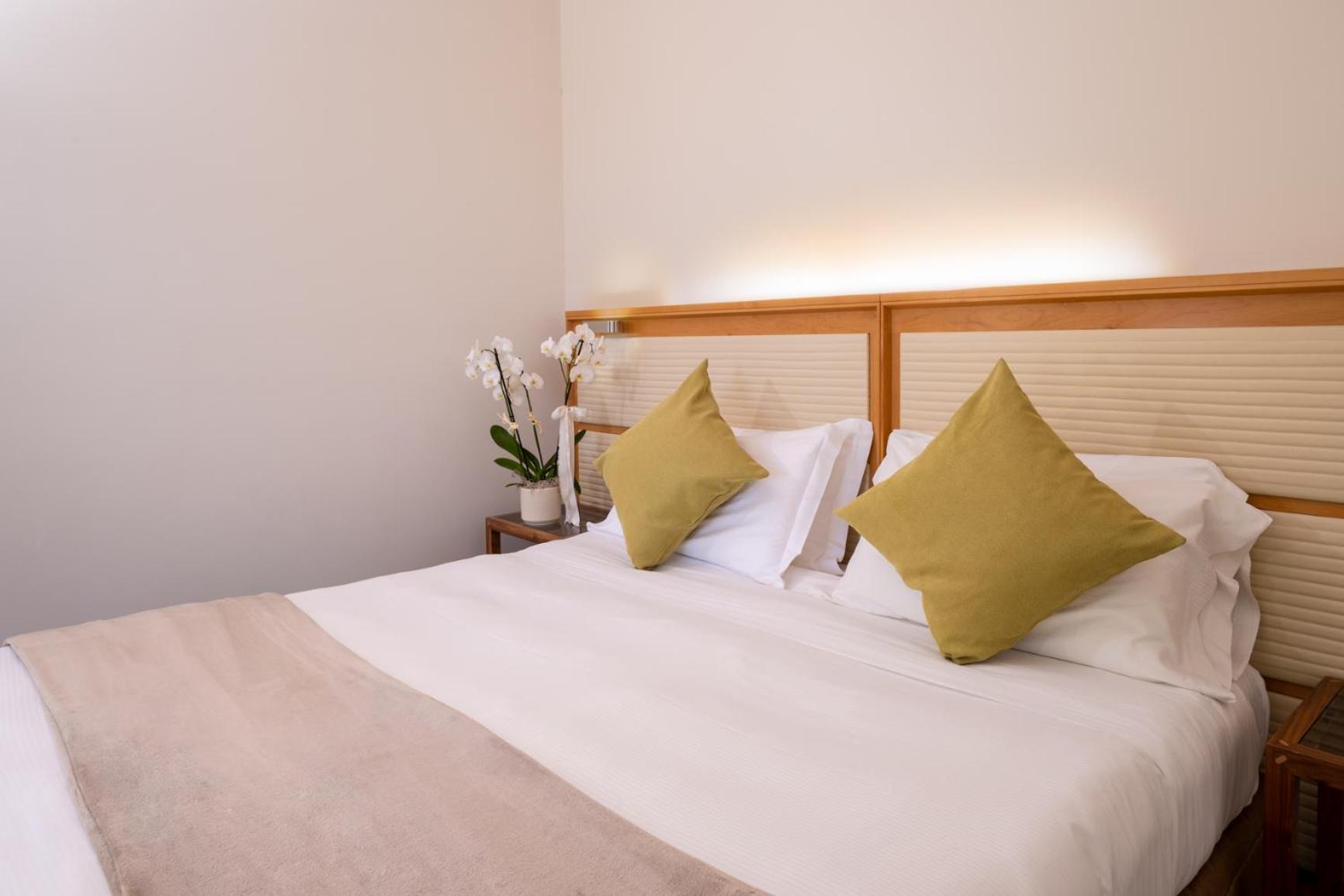 The Ziba & Hotel 4*